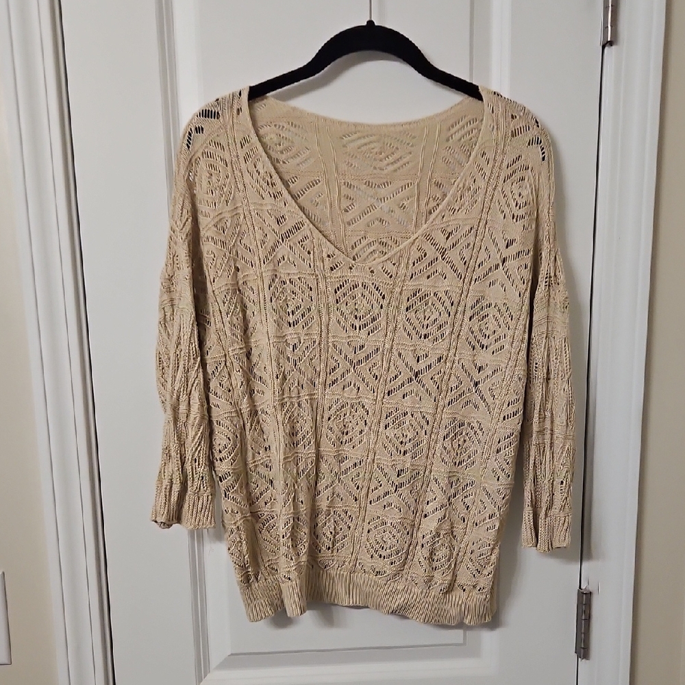 Chic Beige V-Neck Sweater